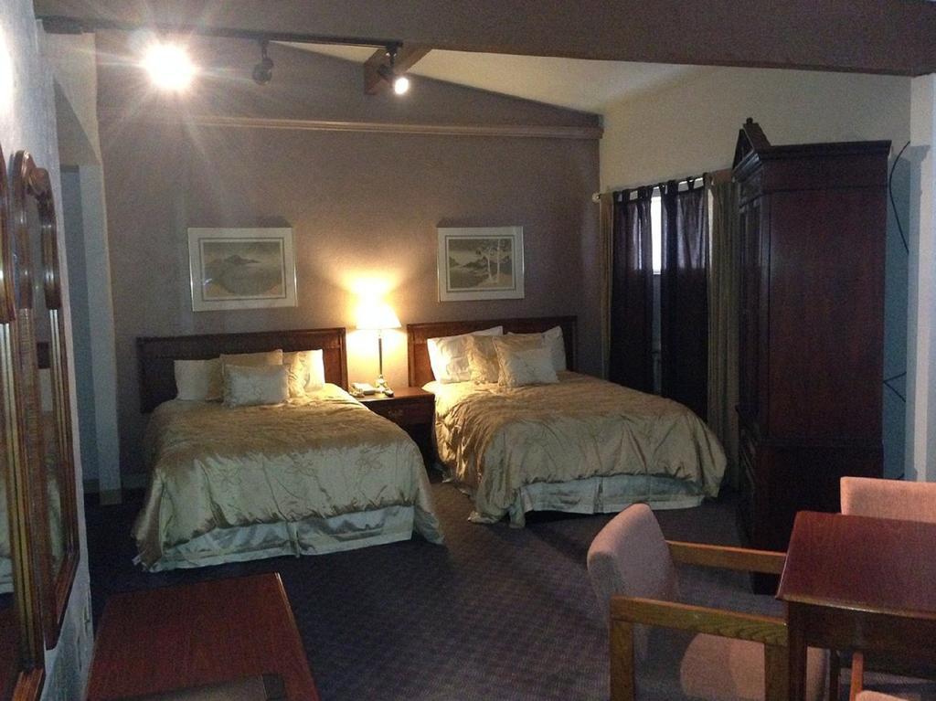 Caravan II Albergo New Castle Εξωτερικό φωτογραφία